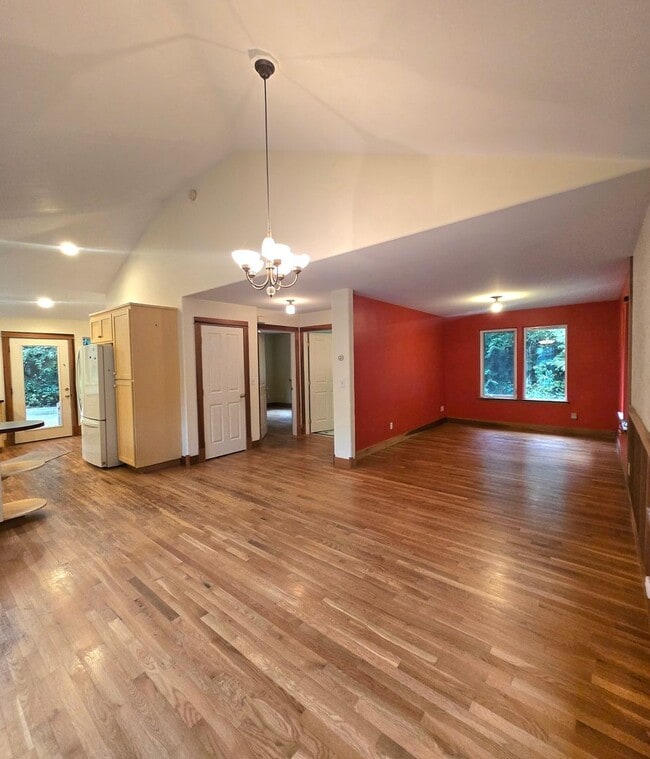 Building Photo - 2 Bedroom, 2 Bathroom Home For Rent in the...