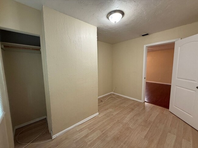 Building Photo - home for rent in South St. Pete