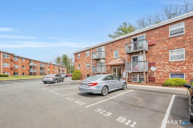 Building Photo - 513 Emmett St