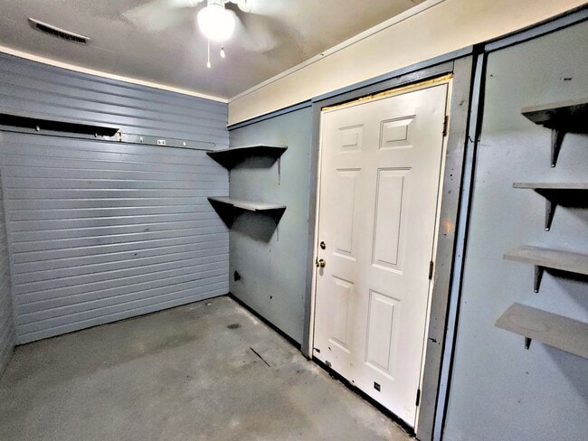 Building Photo - Single Story Condo FOR RENT Decatur 2BR