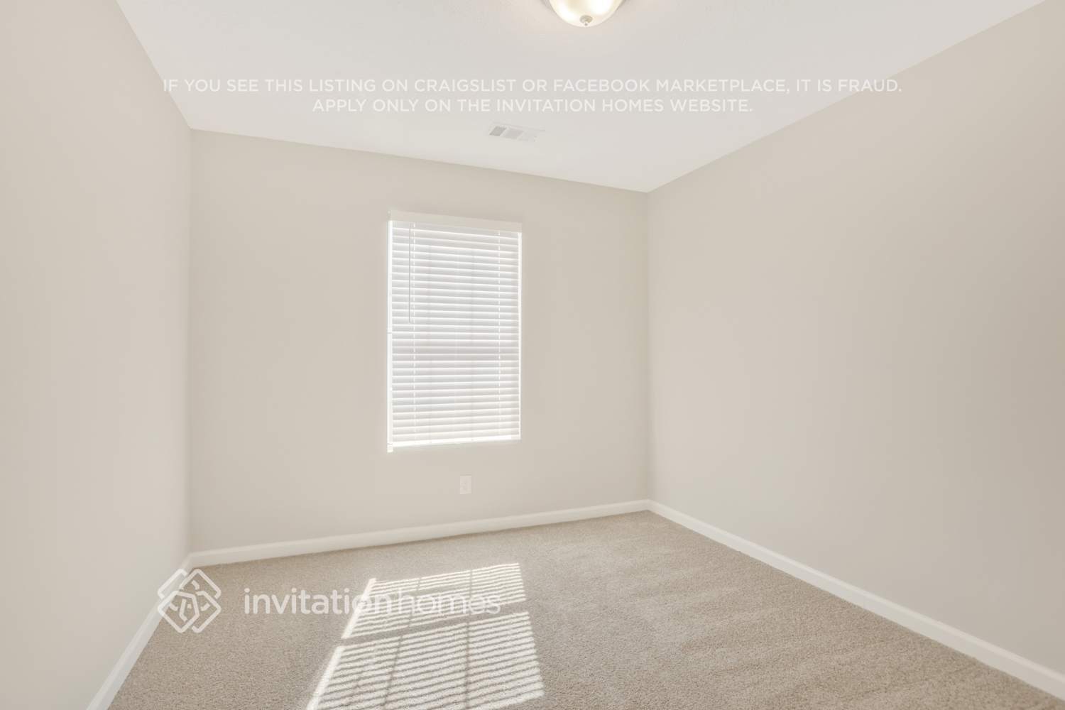 Building Photo - 2200 Ramblewood Cir