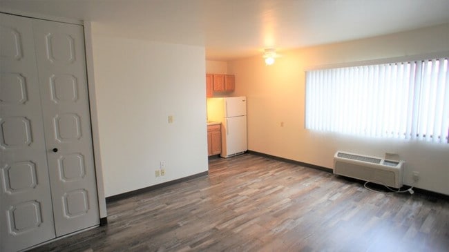 Building Photo - 1901 Texas Ave