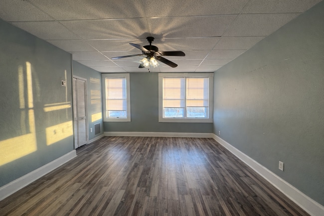 Building Photo - 223-227 East Dominick