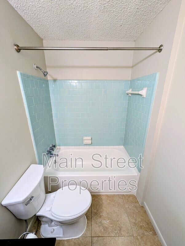 Building Photo - 23 Redwood Cir