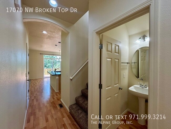 Building Photo - 17070 NW Broken Top Dr
