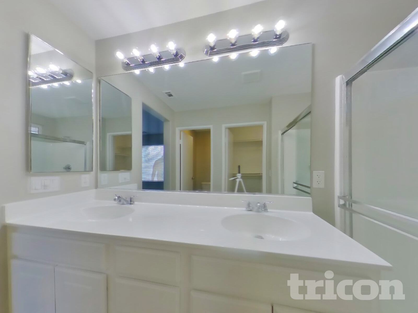 Building Photo - 1431 Bittersweet Dr