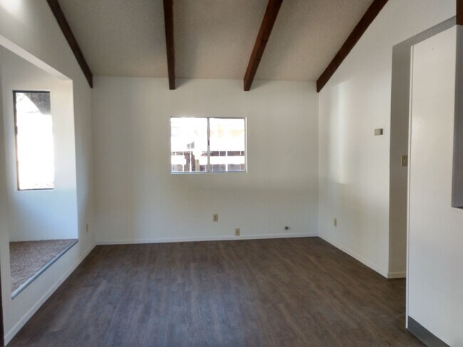 Building Photo - Quiet & Cozy Ojai (Meiner's Oaks) Cottage With Plenty Of Yard. Offers Gardening Possibilities Gal...