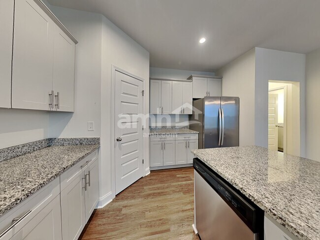 Building Photo - 5314 Tupelo St