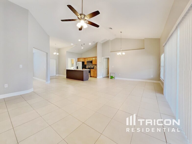 Building Photo - 104 Colorado Cir