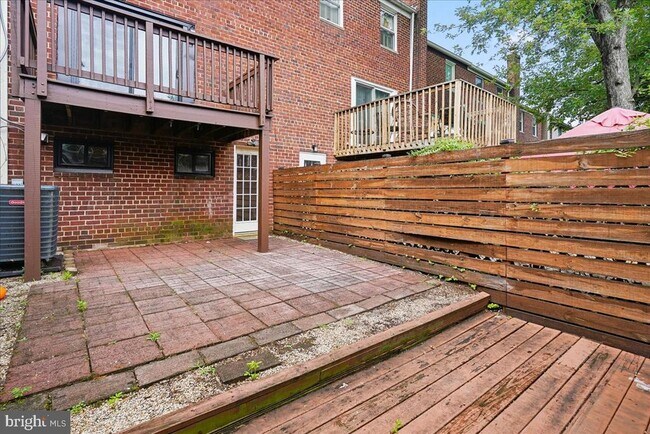 Building Photo - 223 Burgess Ave