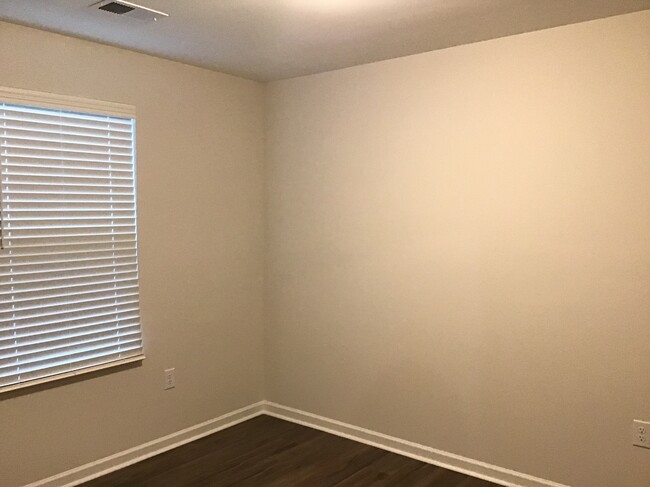 Building Photo - 7133 Boykin Spaniel Way