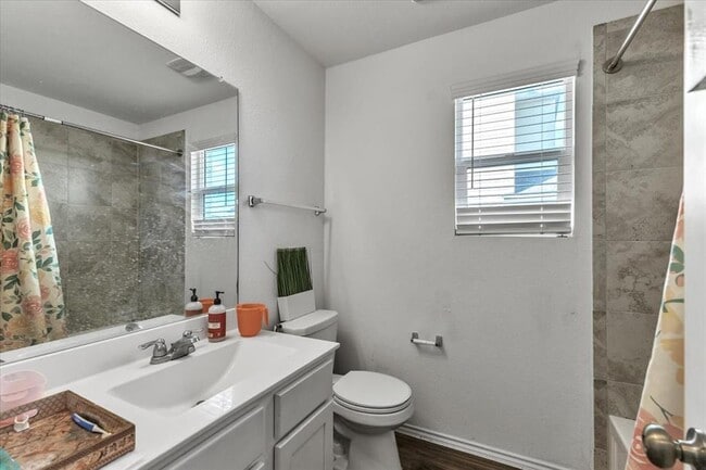 Building Photo - 6013 Amalea Ln