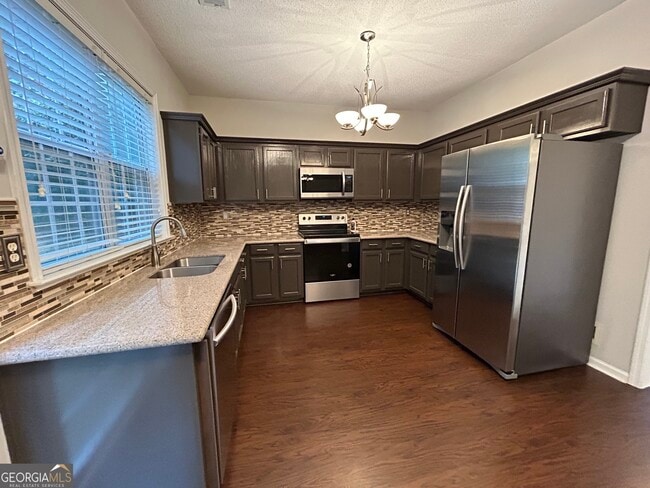 Building Photo - 745 Soneley Ct