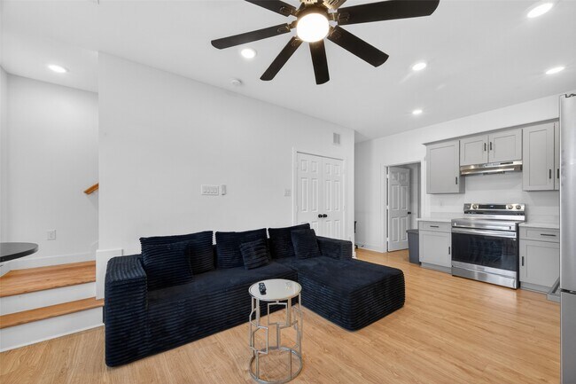 Building Photo - 4624 Maggie St