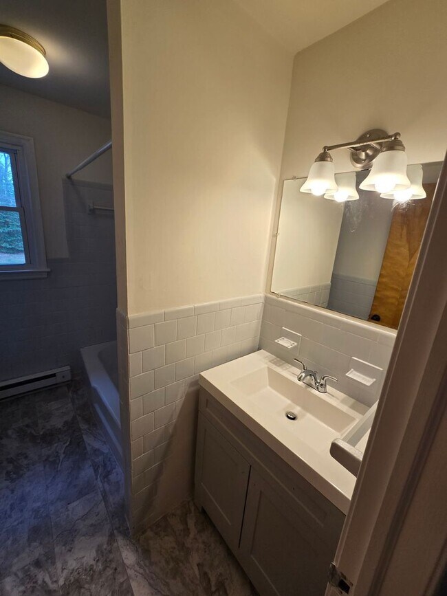 Building Photo - DUPLEX - 2 BR in Prince George County