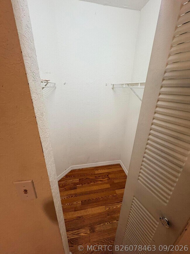Building Photo - 4245 S 57th Ave