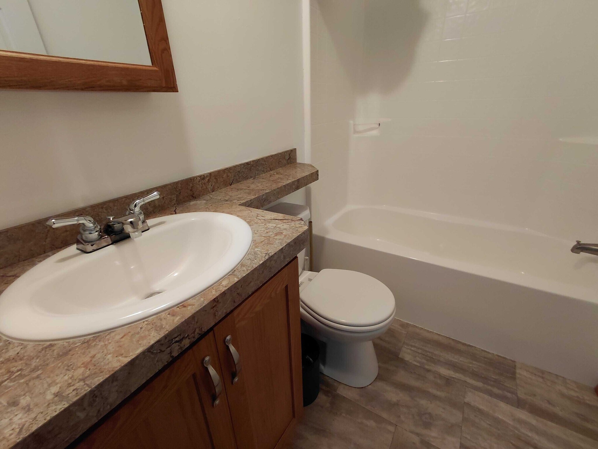 Building Photo - 2008 Heron Dr NW