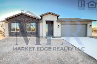 Building Photo - 3Bed/2Bath Home at I-17/Carefree Hwy! $2195 MOVE-IN SPECIAL! Move-In Ready on 1/8/2026!