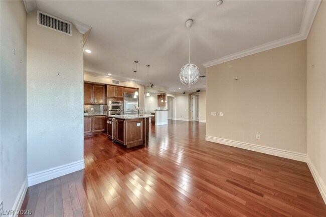 Building Photo - 20 Via Mantova