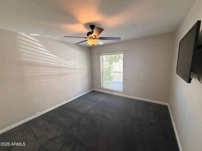 Building Photo - 3243 N 38th St