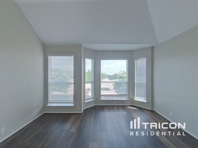 Building Photo - 4504 Vista Meadows Dr