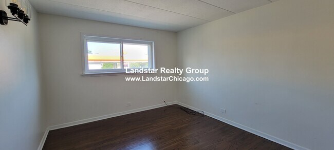 Building Photo - 10033 Irving Park Rd