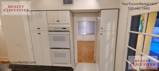 Building Photo - Speedway Blvd