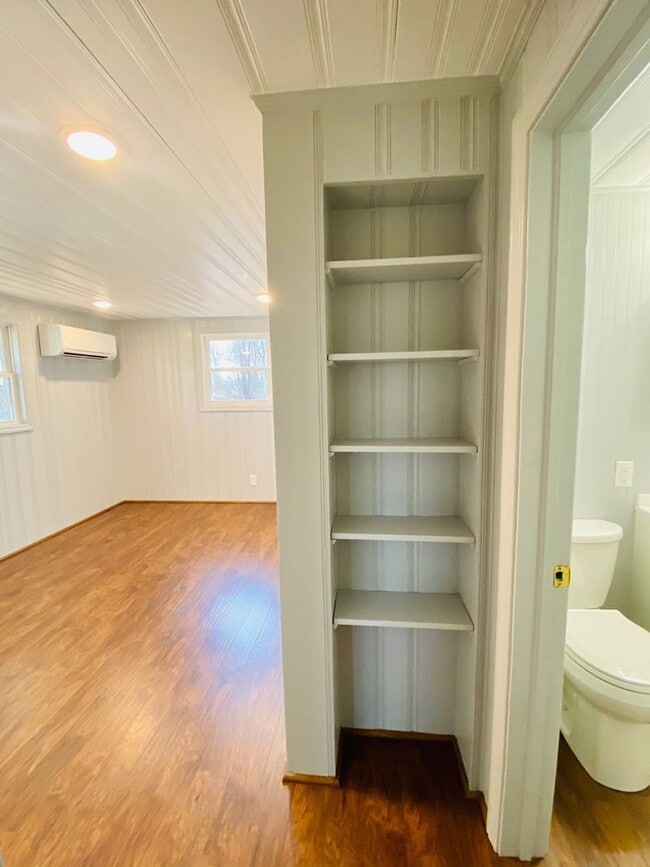 Building Photo - WAITLIST APPLICATIONS ONLY - AVAILABLE NOV...