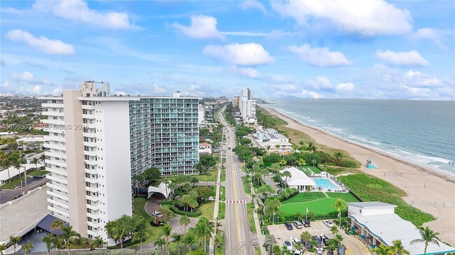 Building Photo - 333 NE 21st Ave