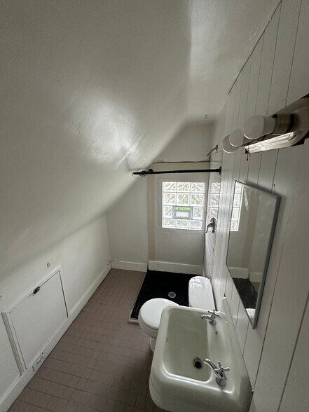 Bathroom - 1304 W 102nd St