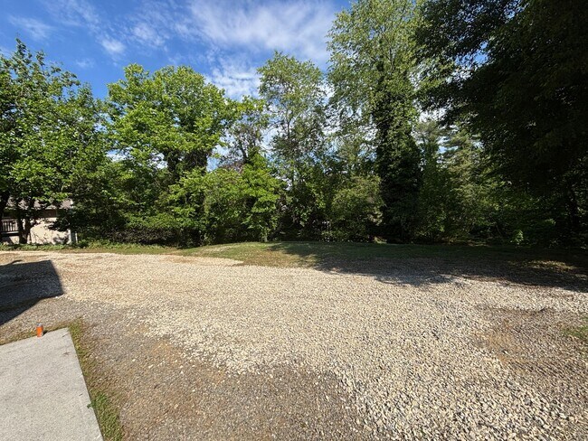 Building Photo - 3479 Overbrook Dr