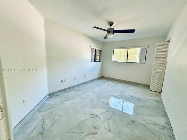Building Photo - 9703 Hammocks Blvd