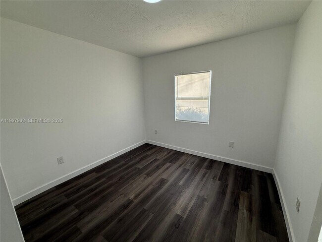 Building Photo - 253 NW 48th St