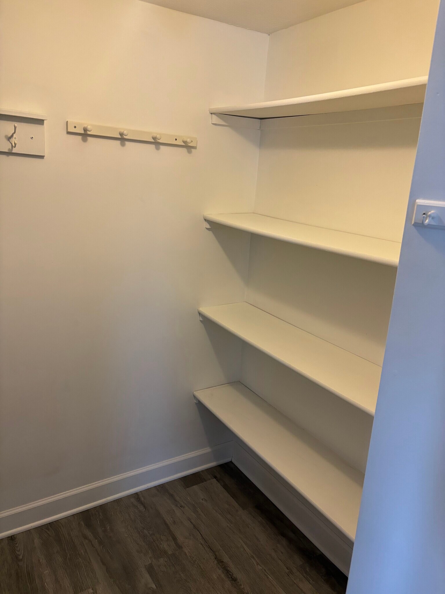 Building Photo - 205 S Ottawa St