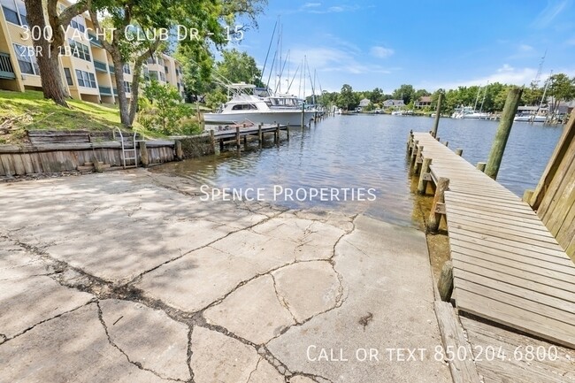 Building Photo - 300 Yacht Club Dr