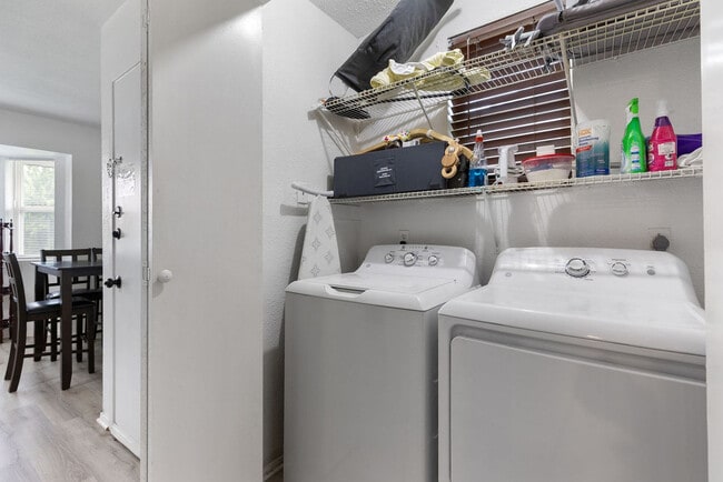 Building Photo - 3313 Chisholm Trail