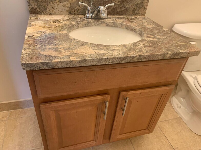 Building Photo - 249 Main St