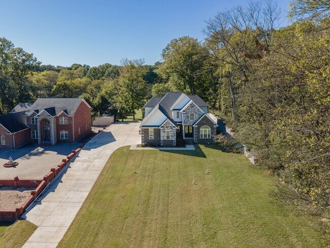 Building Photo - 601 Joyce Ave