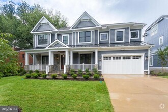 Building Photo - 5615 McLean Dr
