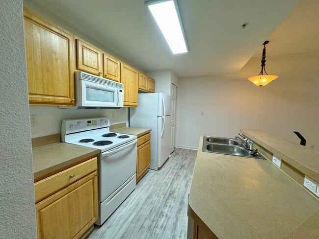 Building Photo - Coming Soon! Villa San Marco newly renovat...