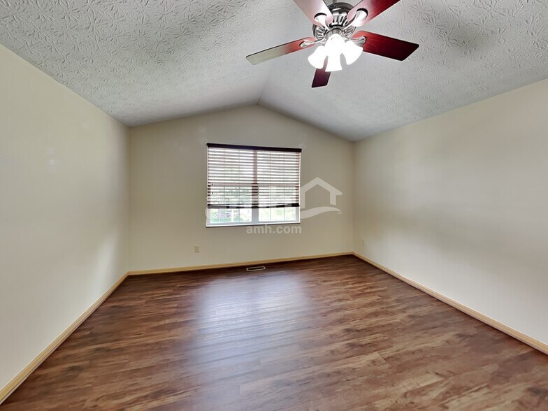 Building Photo - 2155 Ripple Rd