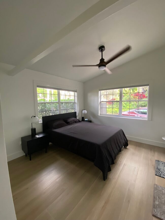 Building Photo - 1250 Braman Ave