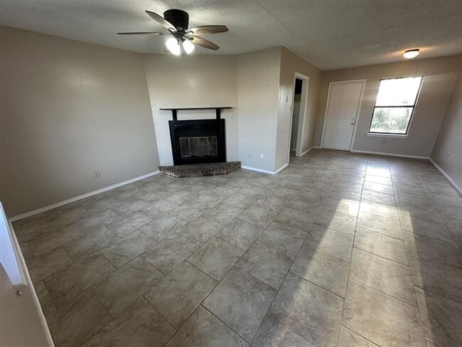 Building Photo - 12747 Candleridge Dr