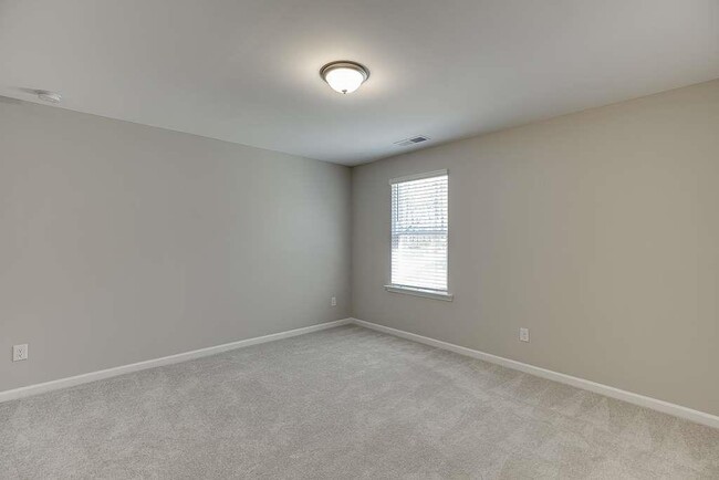 Building Photo - 160 Golden Eagle Pkwy