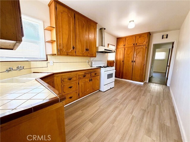 Building Photo - 12911 Whitewood Ave