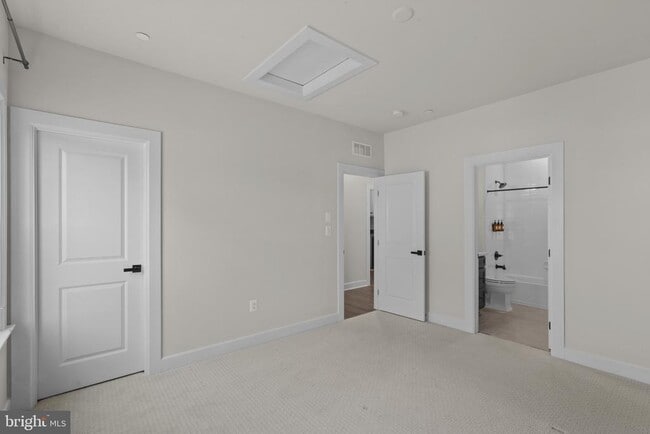 Building Photo - 7528 Zoe Ln