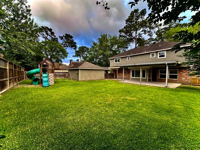 Building Photo - 17502 Cassina Dr