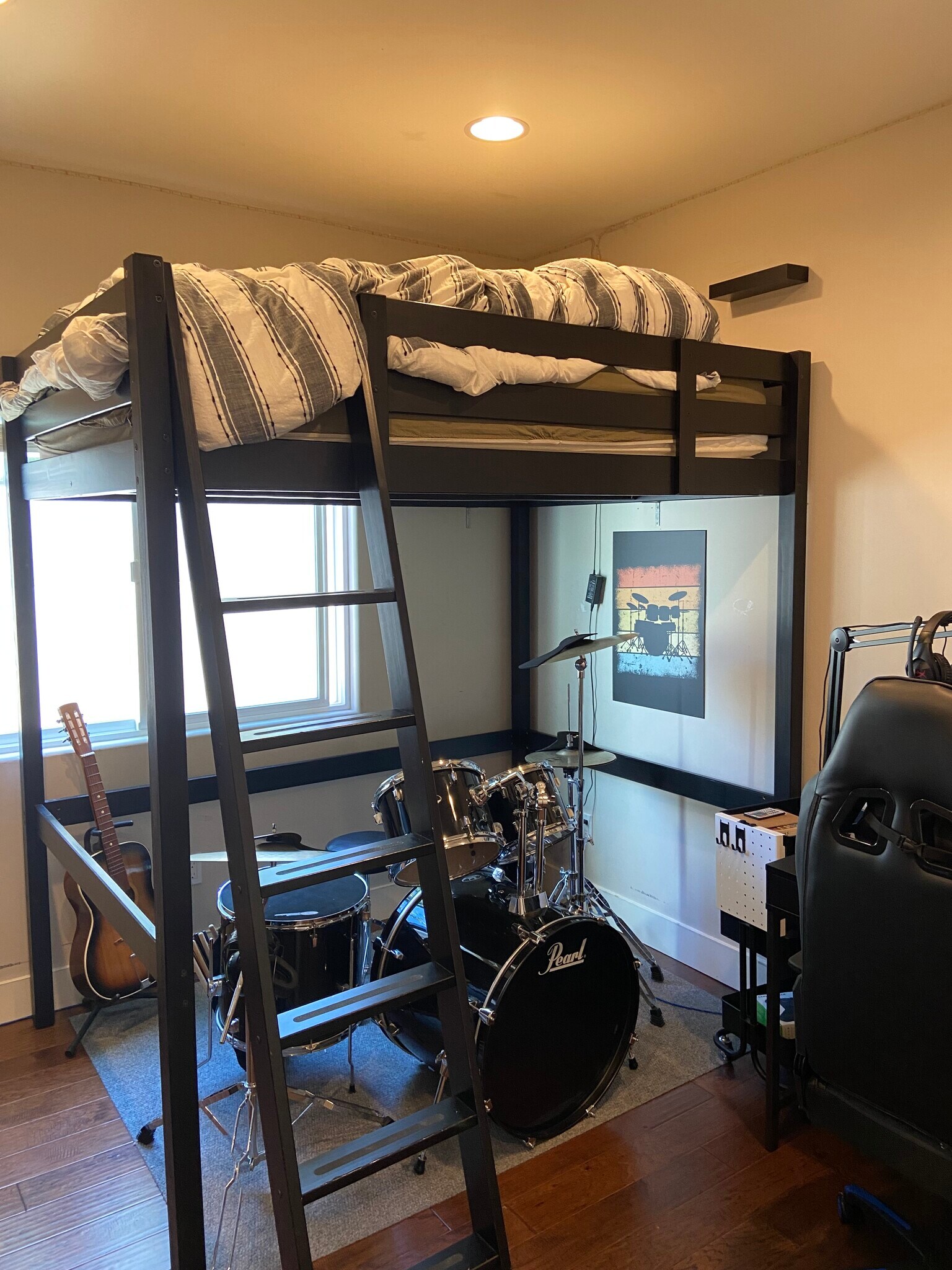 Building Photo - 4470 Stansbury Ave