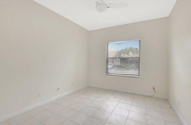 Building Photo - 8429 Via Leonessa
