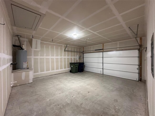 Building Photo - 402 Barton Creek Ln